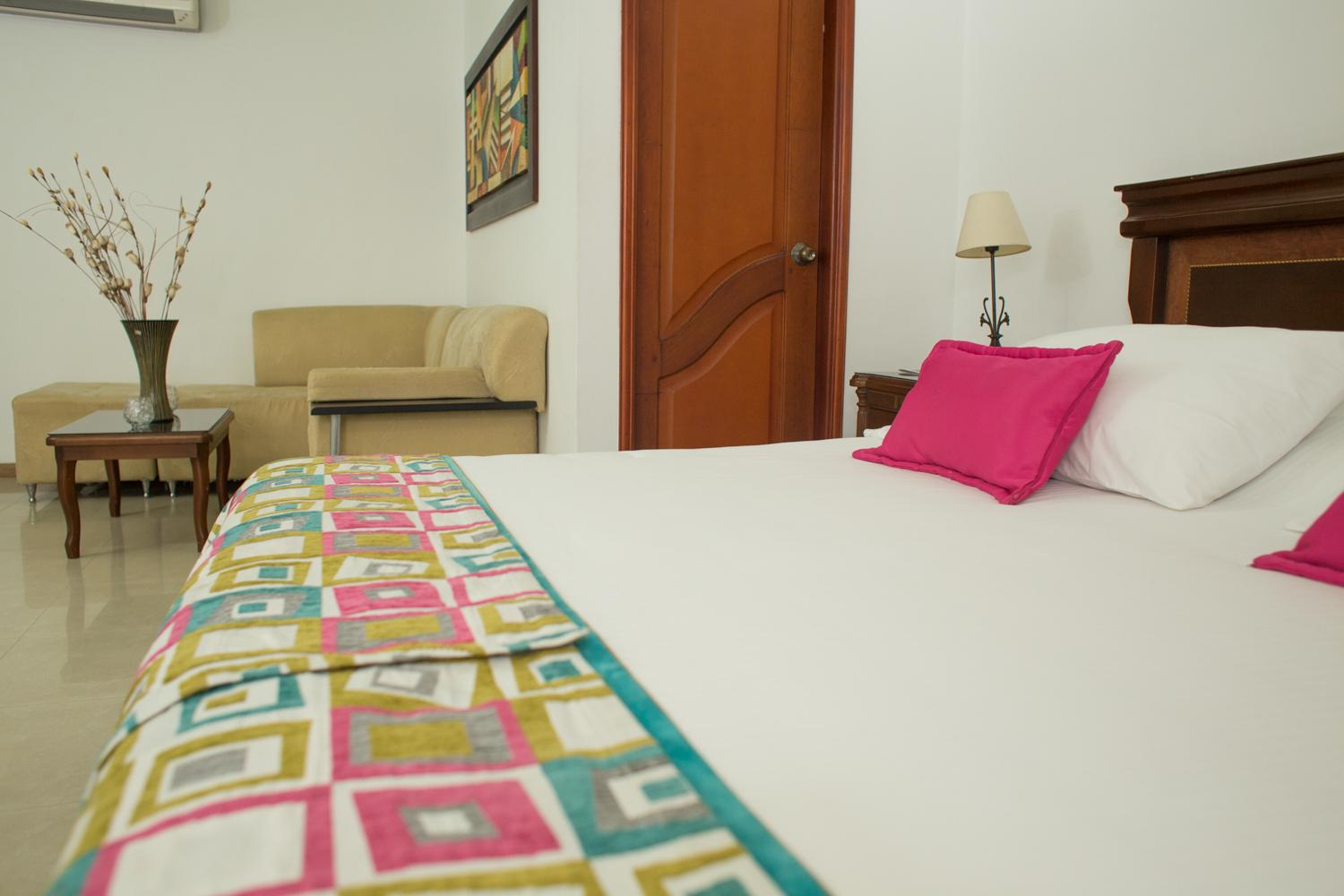 Hotel Costa Bonita Монтерия Экстерьер фото