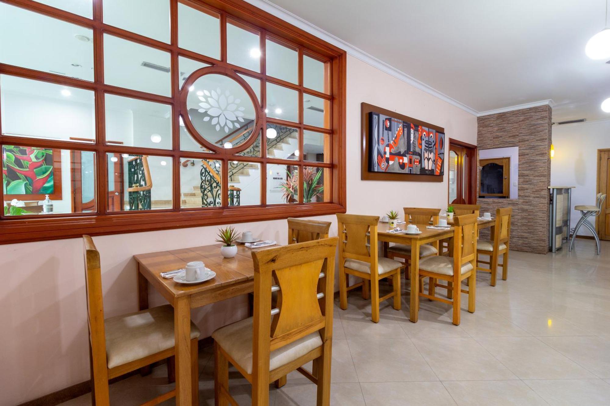 Hotel Costa Bonita Монтерия Экстерьер фото